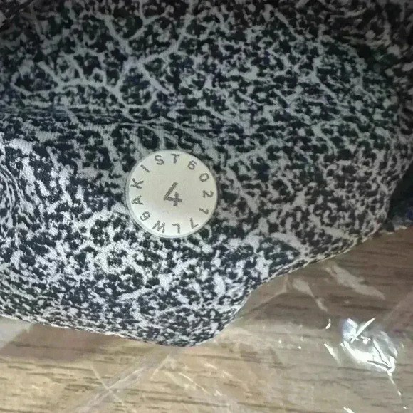 Lululemon Fast & Free Crop 19” sz 4 - Picture 4 of 4